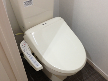 �A�p�[�g�g�C���̃��t�H�[����