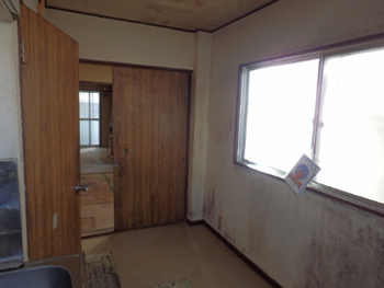 �A�p�[�g���r���O�̃��t�H�[���O